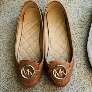 Michael Kors flat